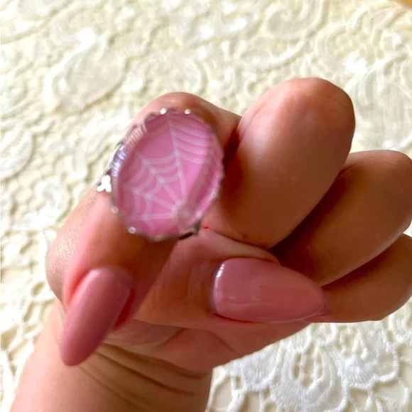 Halloween Pink Spider Web Cameo Ring - Picture 4 of 8